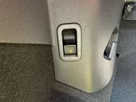 Volkswagen Golf thumbnail 4