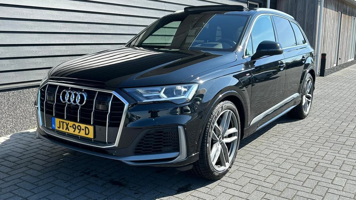 Audi Q7 — foto 1