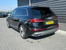 Audi Q7 thumbnail 2