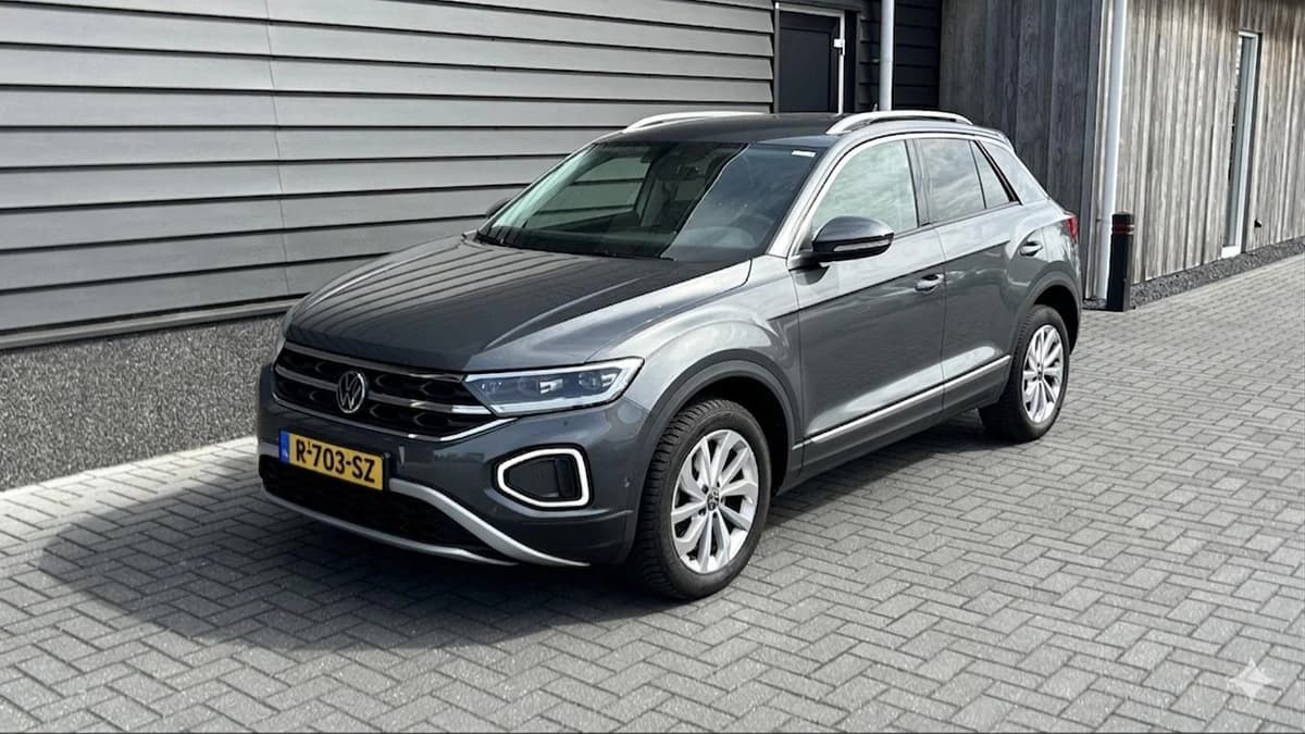 Volkswagen T-Roc — foto 1
