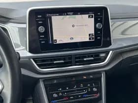 Volkswagen T-Roc thumbnail 2