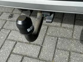 Volkswagen T-Roc thumbnail 3