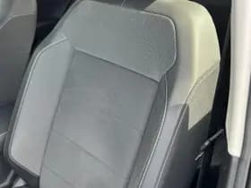 Volkswagen T-Roc thumbnail 6