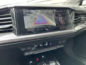 Audi Q4 e-tron thumbnail 3