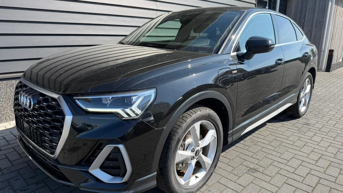Audi Q3 — foto 1