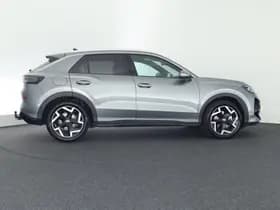 Volkswagen T-Roc thumbnail 11