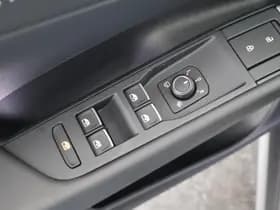 Volkswagen T-Roc thumbnail 16