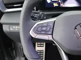 Volkswagen T-Roc thumbnail 18