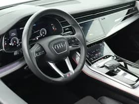 Audi Q7 thumbnail 3