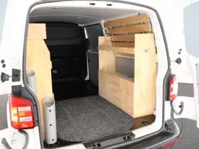 Volkswagen Transporter thumbnail 25