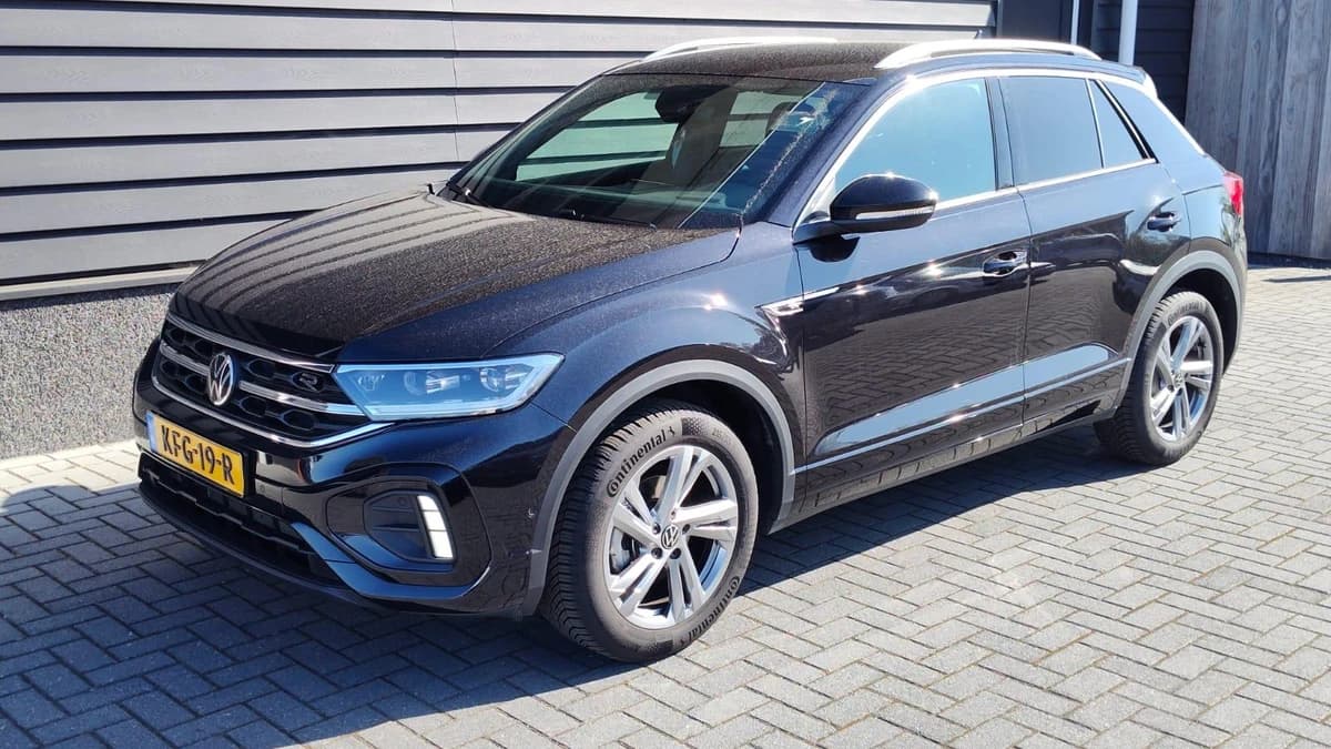 Volkswagen T-Roc — foto 1