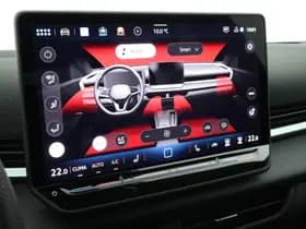 Volkswagen T-Roc thumbnail 33