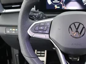 Volkswagen T-Roc thumbnail 19