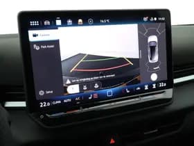 Volkswagen T-Roc thumbnail 5
