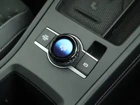 Volkswagen T-Roc thumbnail 6