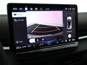 Volkswagen T-Roc thumbnail 4