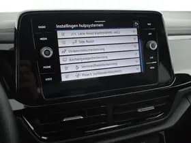 Volkswagen T-Roc thumbnail 40