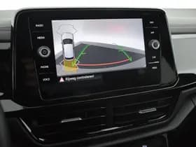 Volkswagen T-Roc thumbnail 5