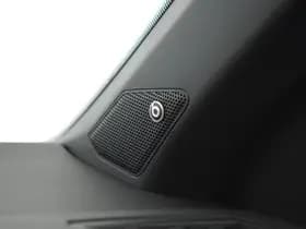 Volkswagen T-Roc thumbnail 6