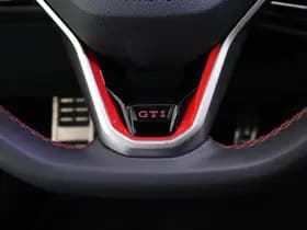 Volkswagen Golf thumbnail 18