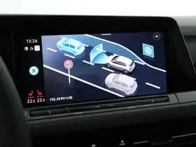 Volkswagen Golf thumbnail 23