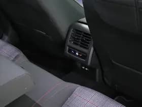 Volkswagen Golf thumbnail 35