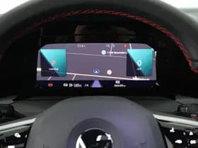 Volkswagen Golf thumbnail 41