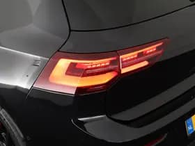 Volkswagen Golf thumbnail 43