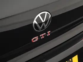 Volkswagen Golf thumbnail 44