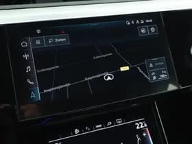 Audi e-tron thumbnail 22