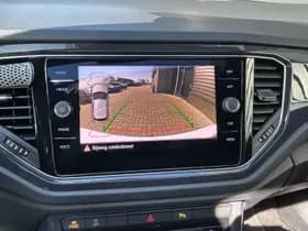 Volkswagen T-Roc thumbnail 7