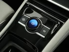 Volkswagen Tiguan thumbnail 48