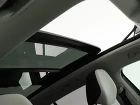 Volkswagen Tiguan thumbnail 51
