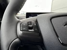 Ford Mustang thumbnail 12