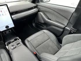 Ford Mustang thumbnail 23