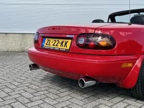 Mazda MX-5 thumbnail 11