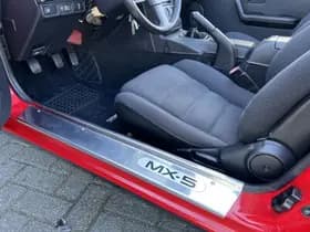 Mazda MX-5 thumbnail 21