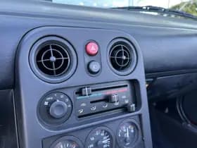 Mazda MX-5 thumbnail 22