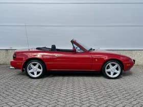 Mazda MX-5 thumbnail 5