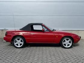 Mazda MX-5 thumbnail 6
