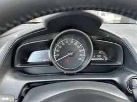 Mazda 2 thumbnail 8