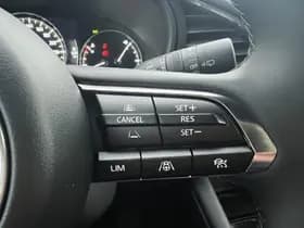 Mazda 3 thumbnail 11