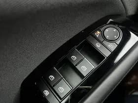 Mazda 3 thumbnail 18