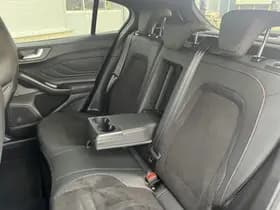 Ford Focus thumbnail 10
