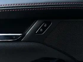 Mazda 3 thumbnail 13