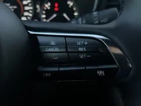 Mazda 3 thumbnail 18