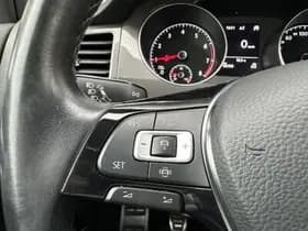 Volkswagen Golf thumbnail 12