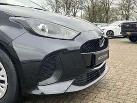 Mazda 2 thumbnail 4
