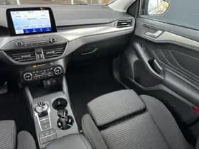 Ford Focus thumbnail 16