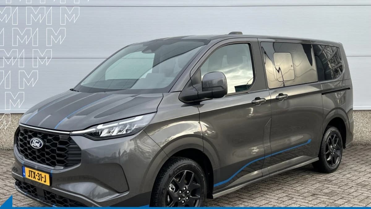 Ford Tourneo — foto 1